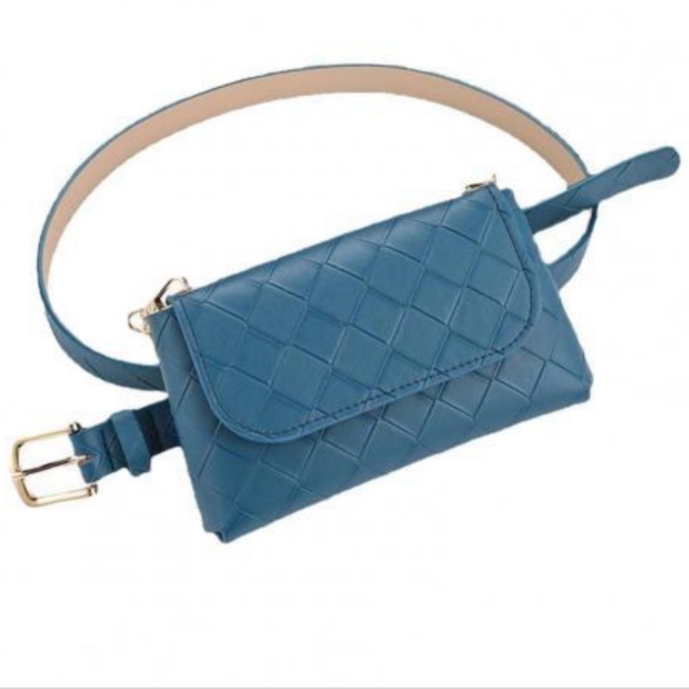 WOMEN Retro Style Pin Buckle Waist Bag/Waist Bag. Removable belt. (Blue). NWOT